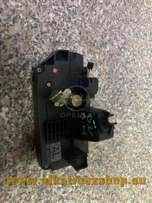 Opel Vectra B bal hátsó ajtózár-- zárszerkezet - betét AL 90503995