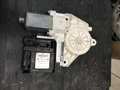 Audi A3 (8P) - jobb ablakemelő motor  8p0959802a