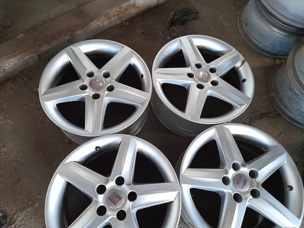  5x112 lyukosztású 6,5JJ 16" újszerű (gyári felni) alufelni 3. kép