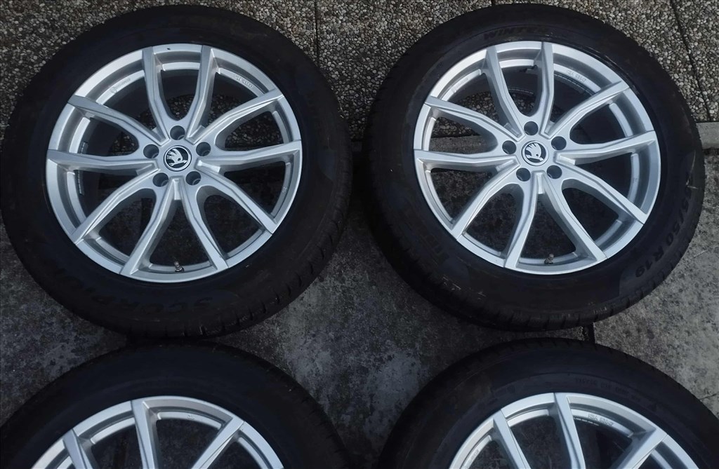 5x112 19 Skoda Enyaq Elroq ID4 ID5 felni Pirelli 235/55 255/50 r19 " téli gumik VW Seat Cupra Audi 6. kép