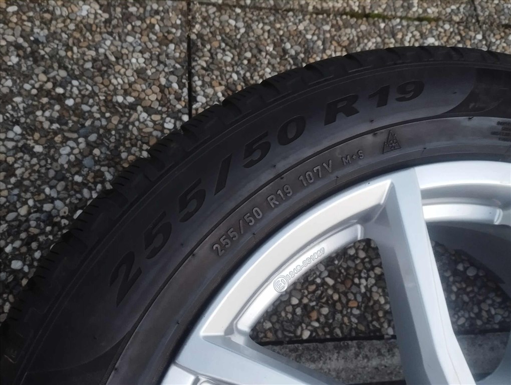 5x112 19 Skoda Enyaq Elroq ID4 ID5 felni Pirelli 235/55 255/50 r19 " téli gumik VW Seat Cupra Audi 9. kép