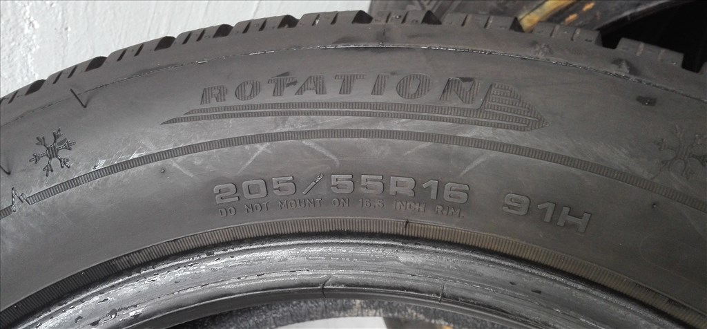 205/55R16 Dunlop téli gumi garnitúra 205/55 r16 4. kép
