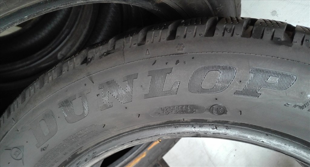205/55R16 Dunlop téli gumi garnitúra 205/55 r16 5. kép