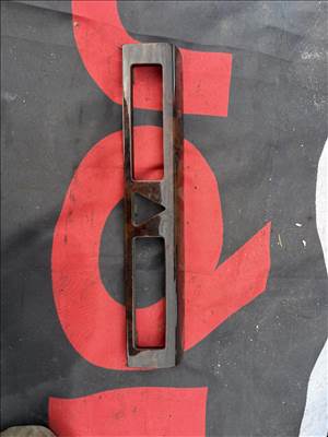 Audi A4 (B5 - 8D) Fabetét, elakadás körüli keret 8d0863321a