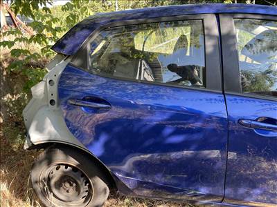 Mazda 2 DE 2008-2015-ig jobb hátsó ajtó