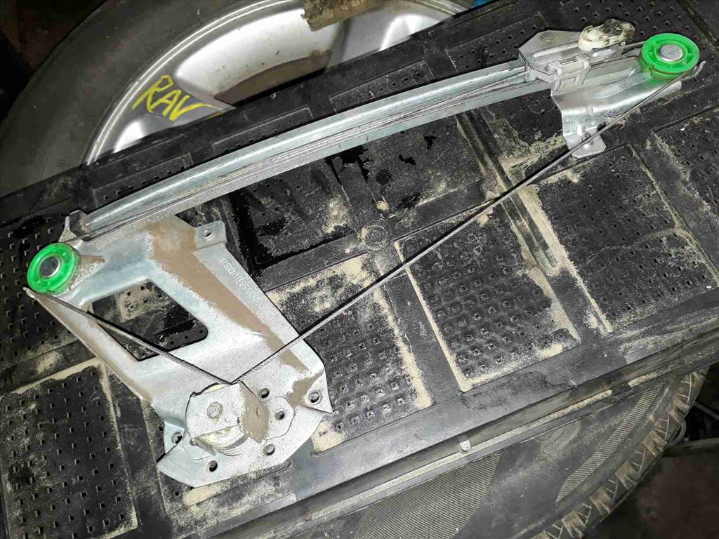 Opel Astra F Jobb Hátsó Ablakemelõ Szerkezet Mechanikus 90 360 538 2. kép