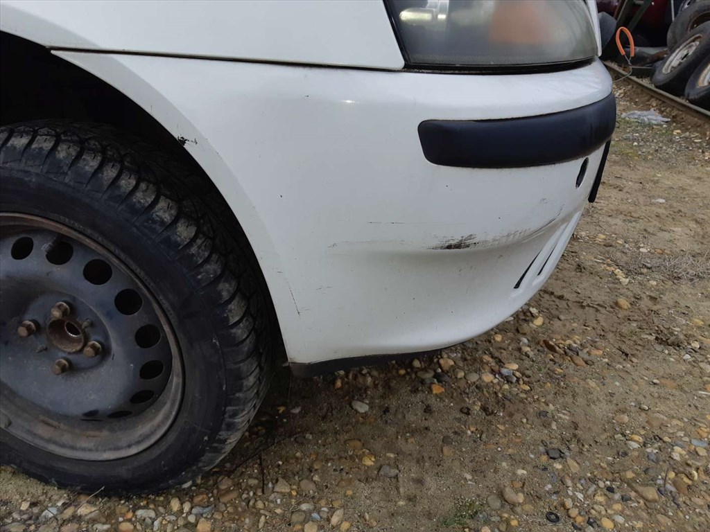 Fiat Punto II Elsõ Lökhárító 2. kép
