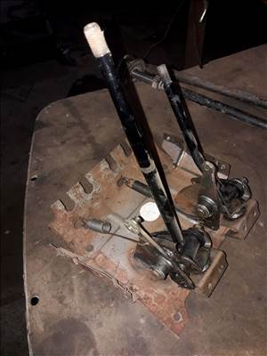 Mitsubishi L300 Váltó Kulissza