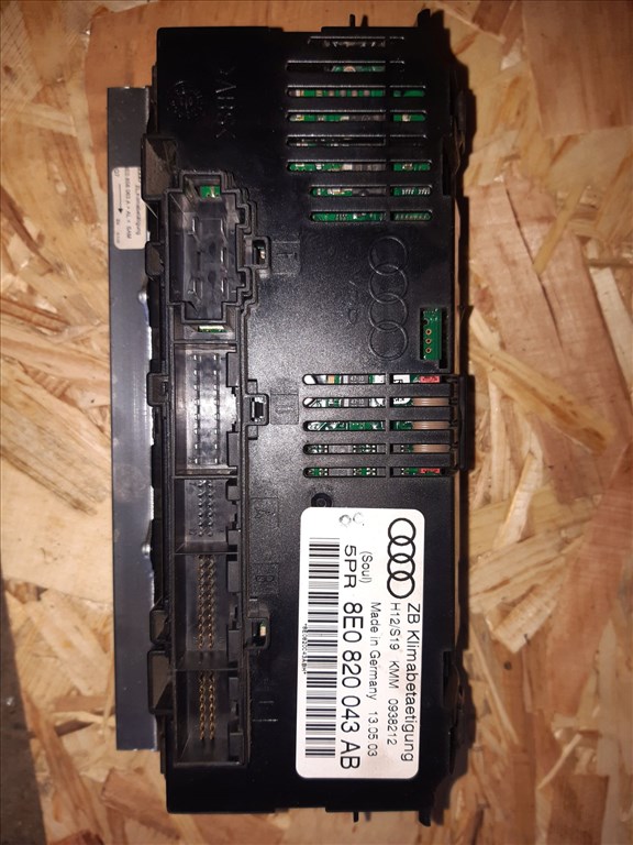 Audi A4 B6 Fûtéskapcsoló 8E0 820 043 AB 2. kép