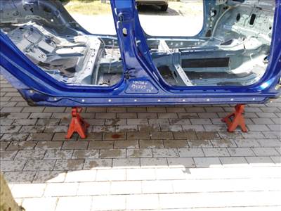 Mazda 6 kombi jobb küszöb