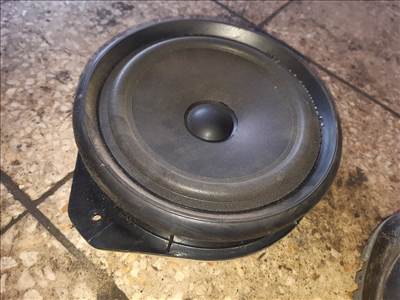 Audi A4 B6 Jobb Első Ajtó Hangszóró 8E0 035 411