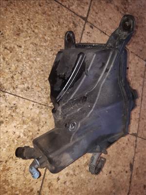 BMW E90 Kiegyenlítő Tartály 7 804 890-01