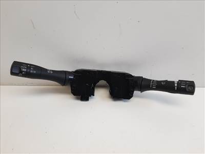 Nissan Note (E12) ablaktörlő kapcsoló