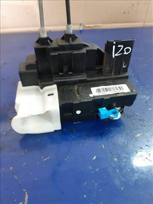 Hyundai i20 Jobb Első Ajtó Zárszerkezet  Központizár Motor 81320 1J030