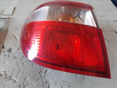 Nissan Almera N16 Bal Hátsó Lámpa