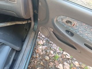 KIA SEPHIA lépcsőshátú (FA) Jobb első Vízlehúzó Gumicsík 30. kép