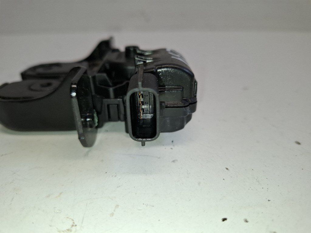 Renault Megane 5 ajtós csomagtérajtózár (csomagtérajtó zár) 905039004R 4. kép