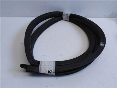 Suzuki Vitara grand (JT) bal hátsó ajtó kédergumi