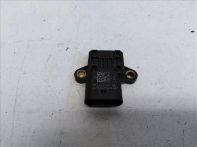 Tesla Model 3 jobb hátsó kilincs mikrokapcsoló 08407760AB