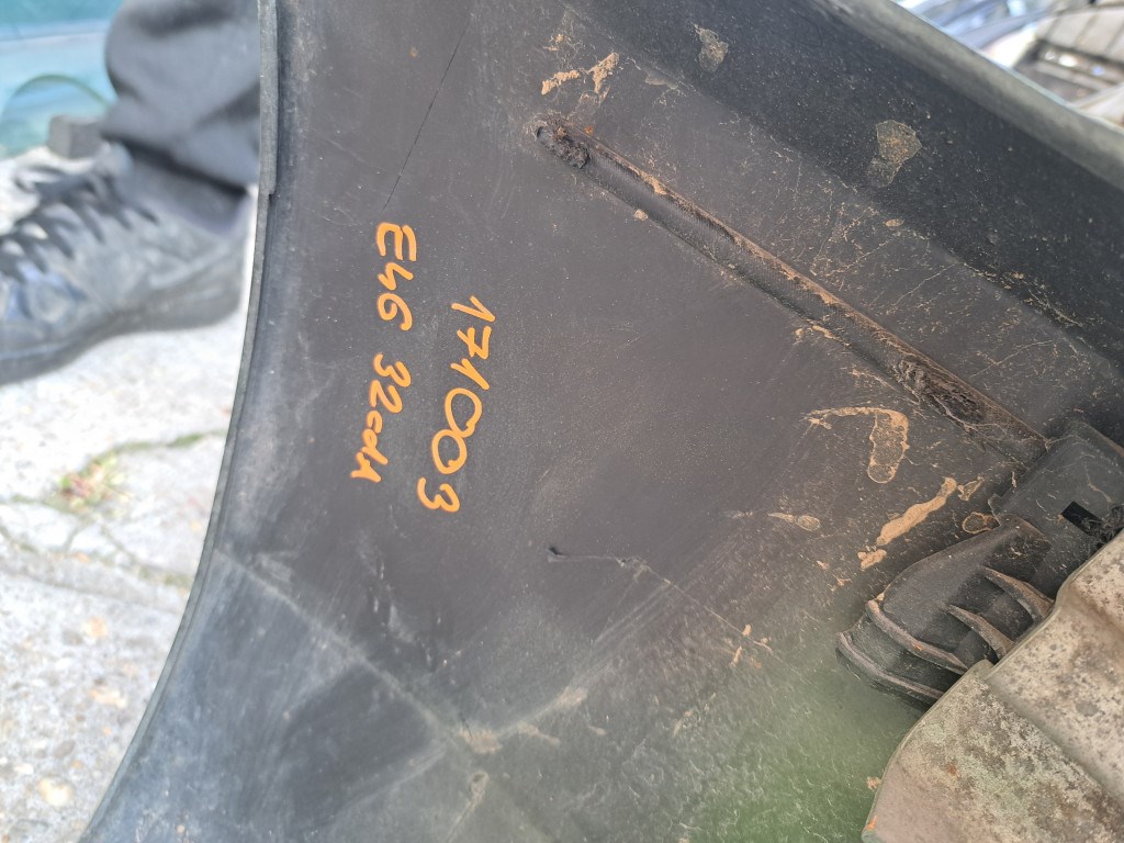 BMW E46 coupe cabrio M paket elsõ lökhárító - hibákkal 10. kép