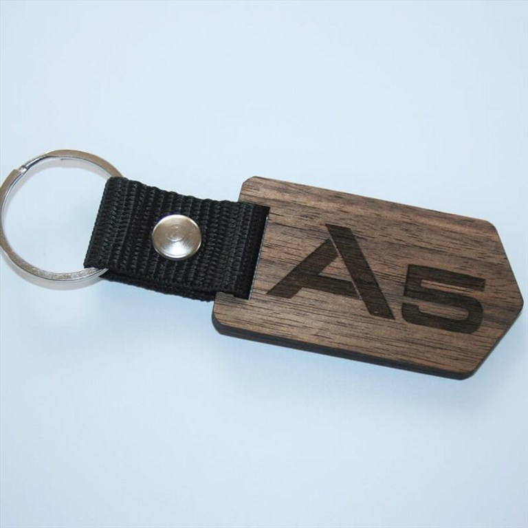 Egyedi kulcstartó Audi A5 felirattal 1. kép