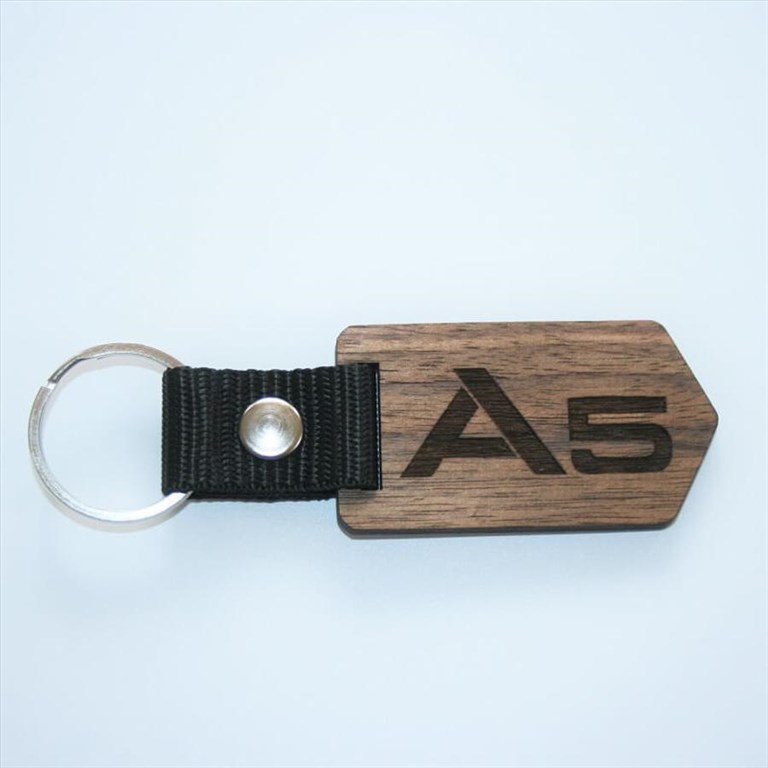 Egyedi kulcstartó Audi A5 felirattal 3. kép