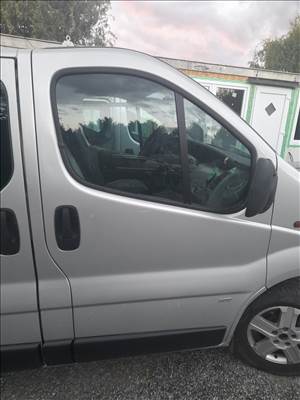 Opel vivaro jobb első ezüst ajtó