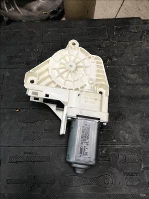 Audi A4 (B8 - 8K) jobb első ablakemelő motor 8k0959802a