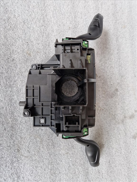 FORD FOCUS III kormánykapcsoló  bv6t13n064aj 3. kép