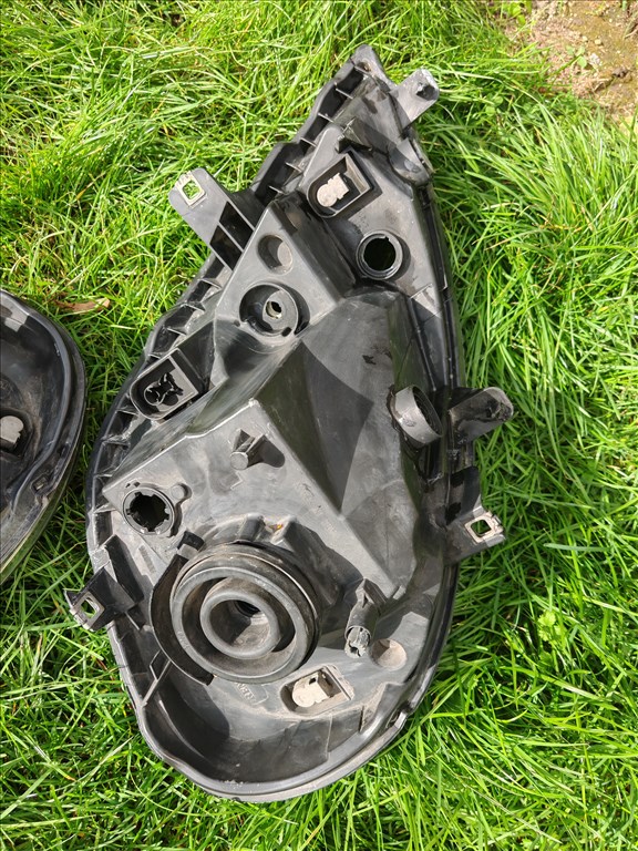 Renault Trafic II Fényszóró  4. kép