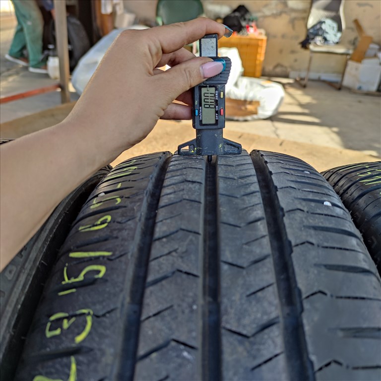  235/65 R16C Nexen nyári gumi 95000ft a 4db/306/ 2. kép