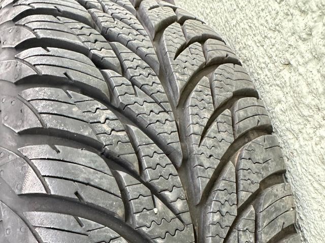  Yaris 185/60 R14 használt Matador 4 évszakos gumi felnivel (4db) 4. kép