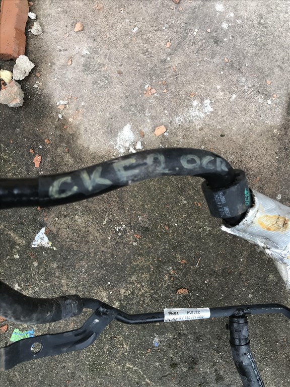 Skoda Octavia III 2,0 CR CKF - vízcső 2. kép