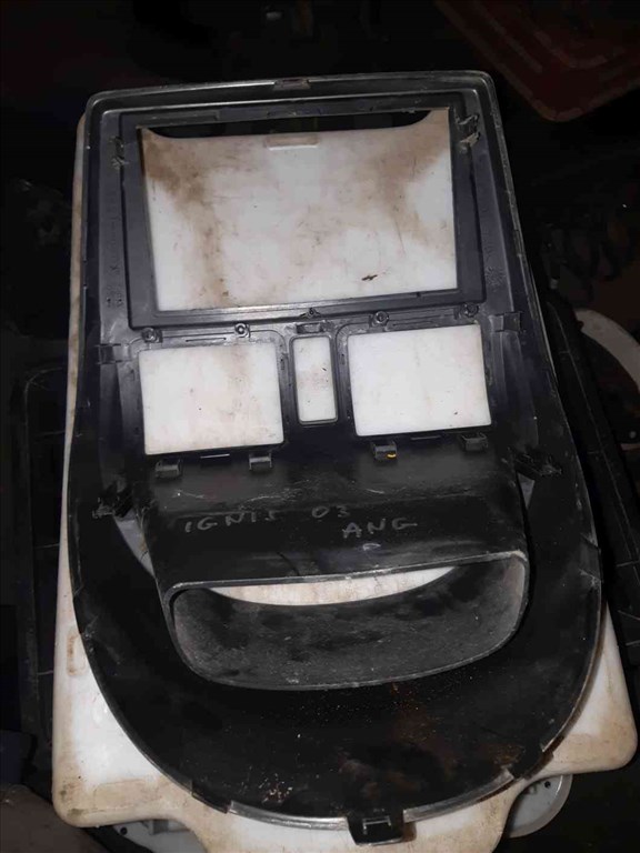 Suzuki Ignis 03-07 Középkonzol Keret 73821-86GO 2. kép