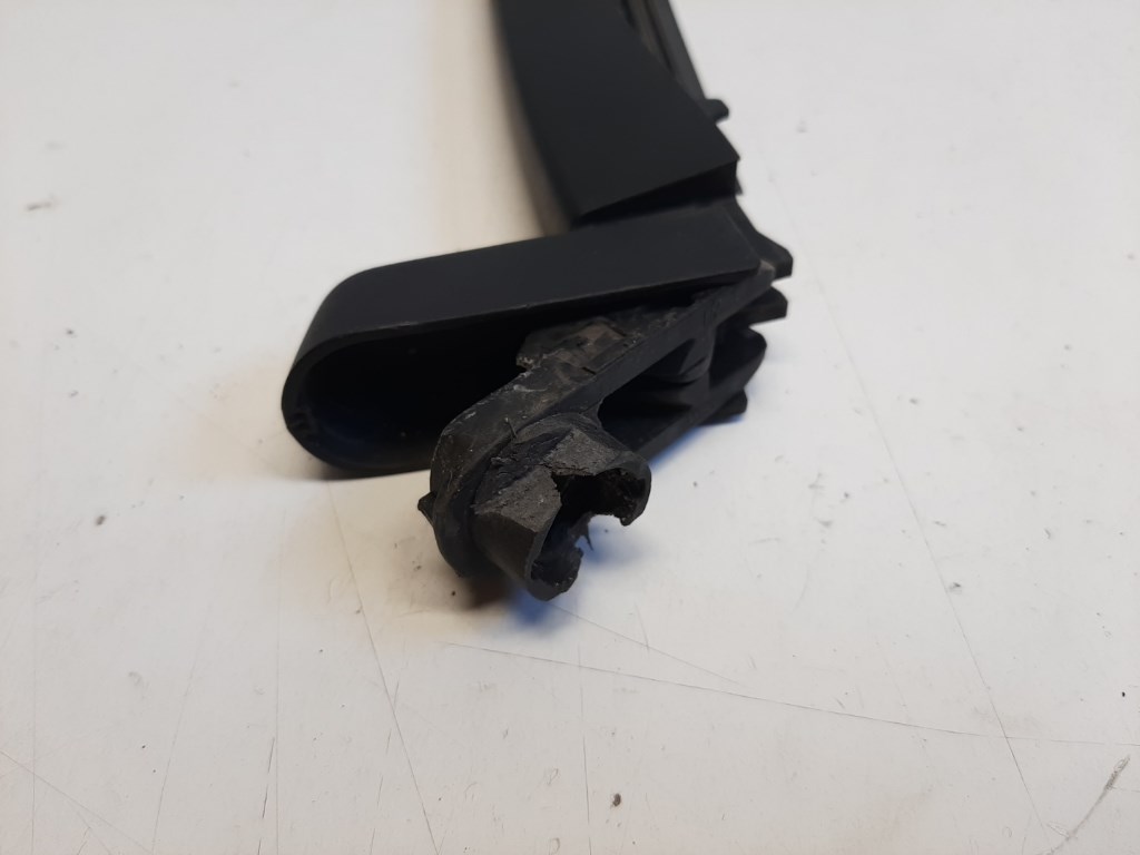 Dacia Logan kombi hátsó ablaktörlõ kar 3. kép