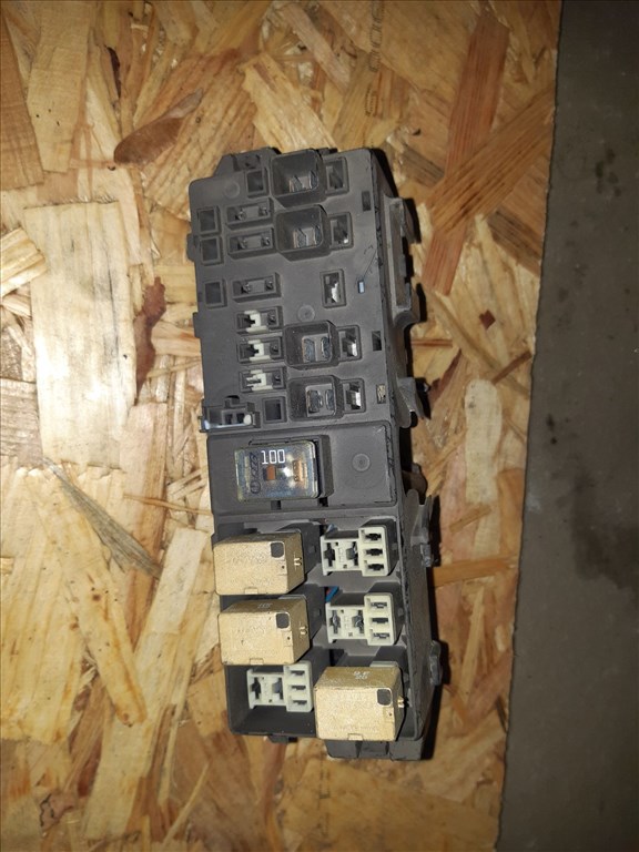 Suzuki Ignis 03-07 Biztosítéktábla / Relé Tábla 1. kép