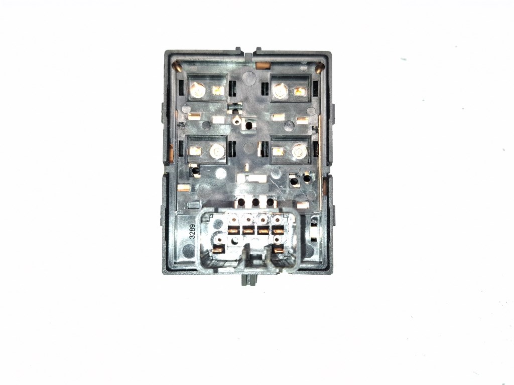 Opel Karl bal elsõ ablakemelõ kapcsoló 95407141 3. kép