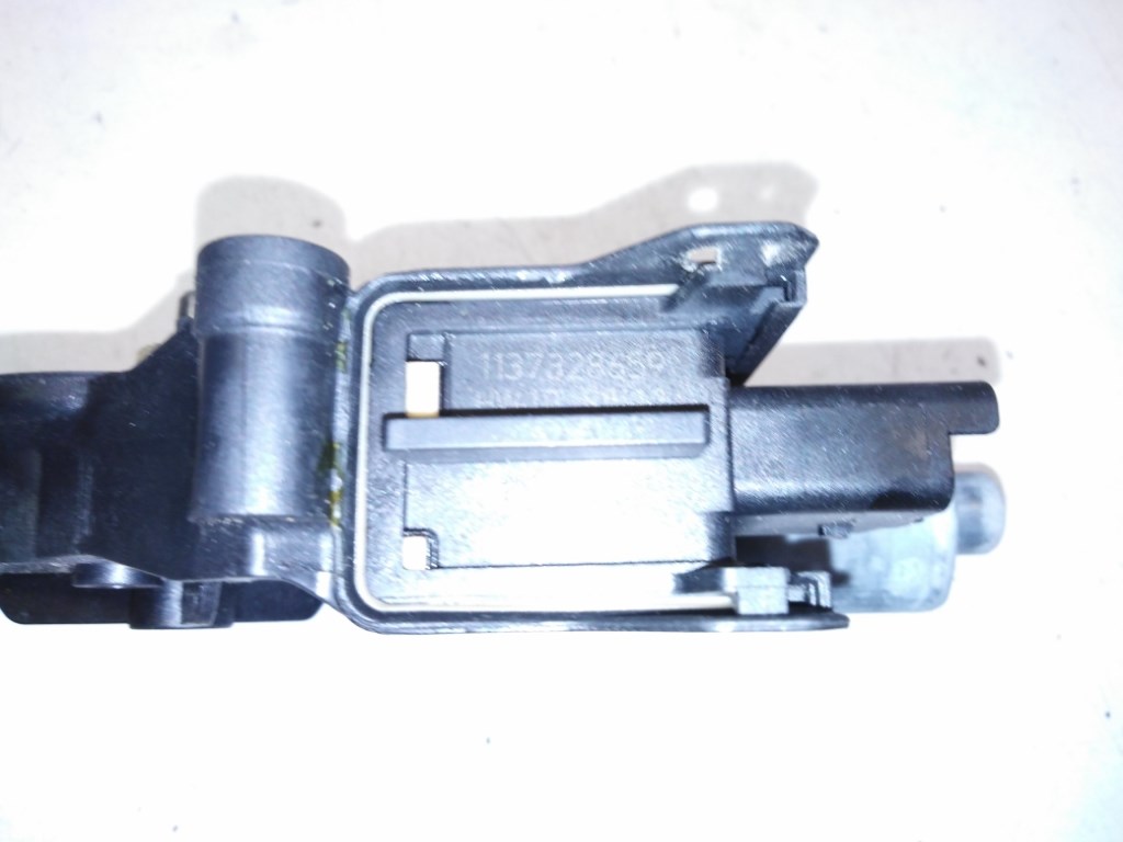 Peugeot 508 bal hátsó ablakemelõ motor 9806085480 0130822975 3. kép