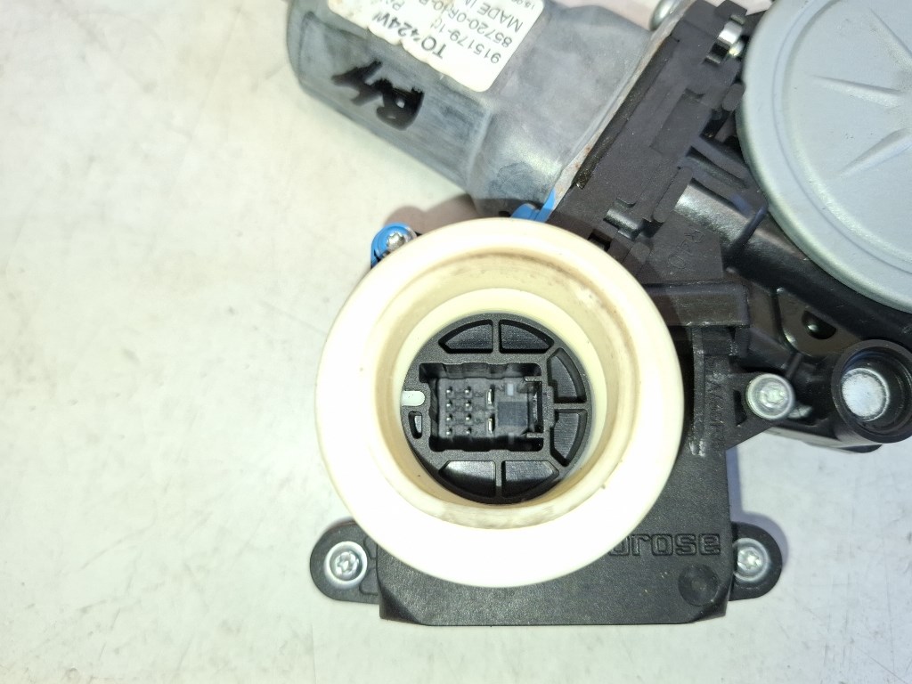 Toyota Verso bal hátsó ablakemelõ motor 698400F040 5. kép