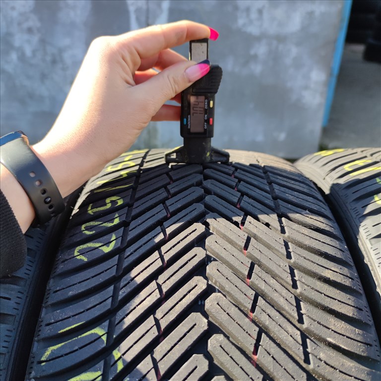 225/45 R17 Superia négyévszakos gumi 99500ft a 4db/4/ 3. kép