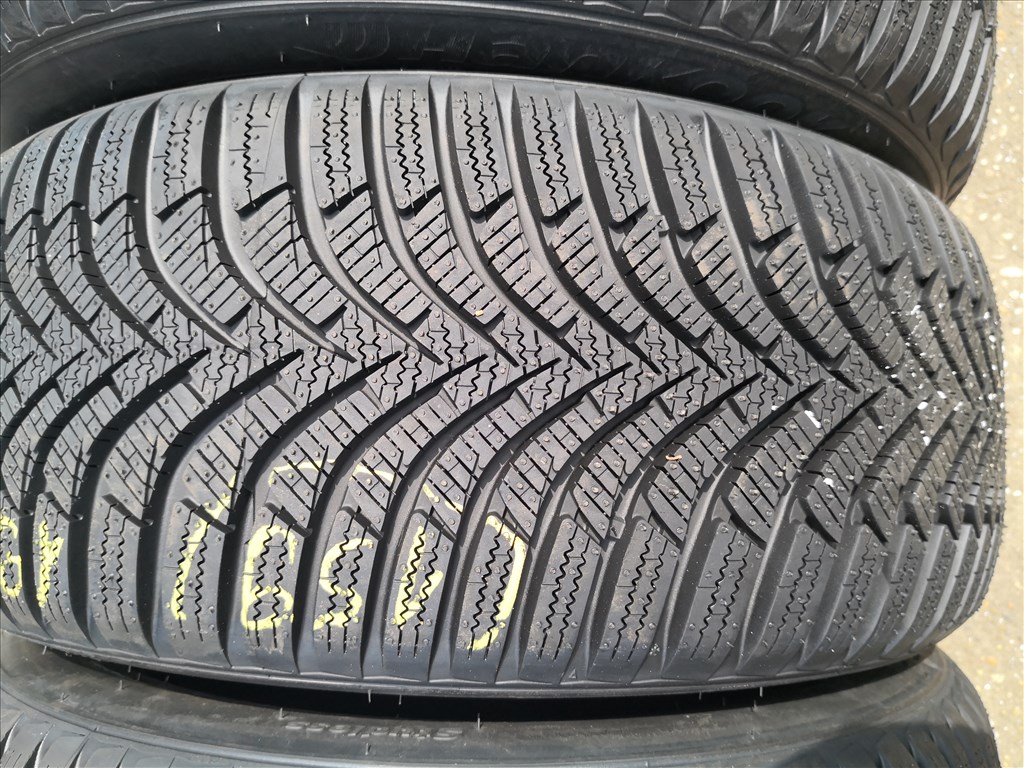 195/50 R15 ÚJ!! Hankook téli gumi 90000ft a 4db/159/ 2. kép