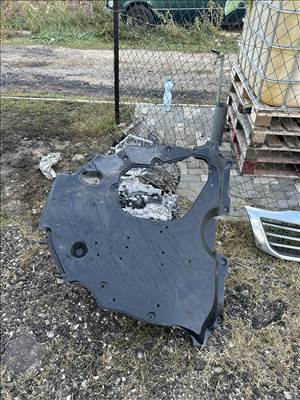 Toyota Camry VII Motor védő burkolat