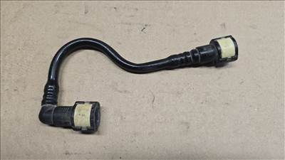 Ford Focus Mk1 1.8i 16V üzemanyag cső