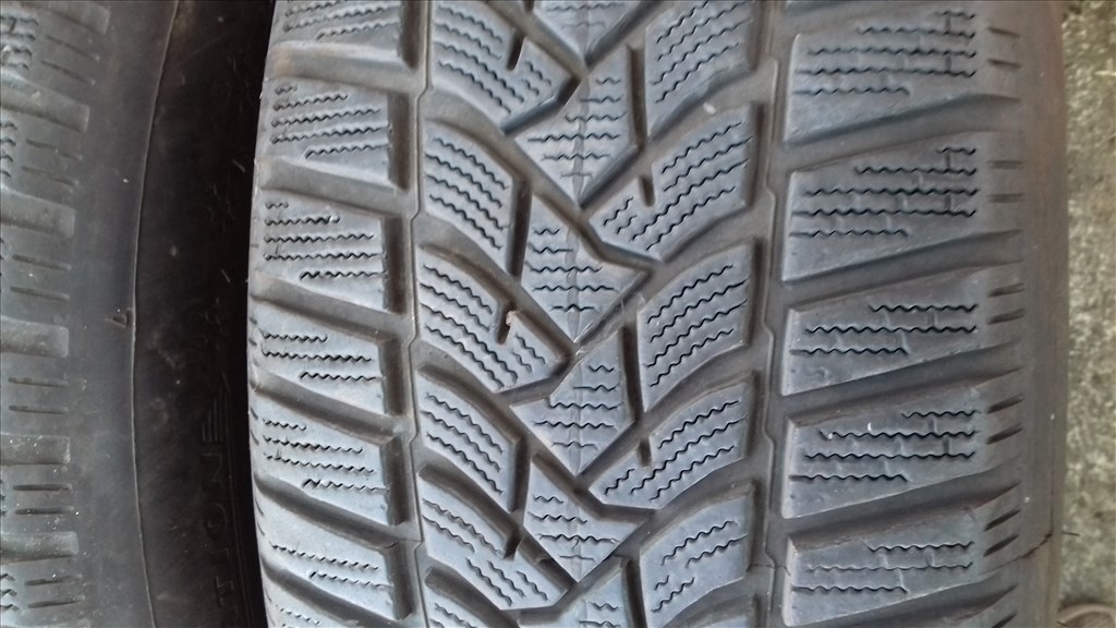  5x114.3 osztású 16" Nissan Renault Dacia (gyári felni) lemezfelni, rajta 215/65 Dunlop téli gumi 7. kép