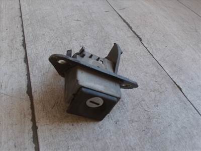 OPEL ASTRA F 94-02 Csomagtérajtó dugózár