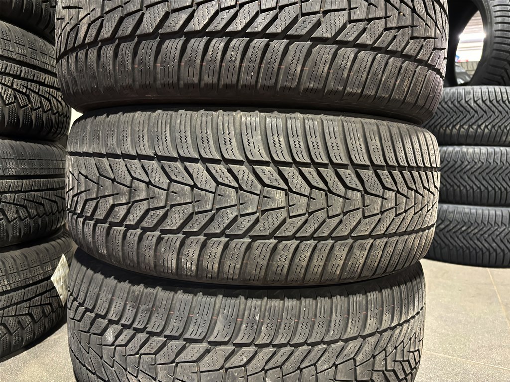 235/55 r18 Hankook téligumi 4db eladó 235/55r18 garnitúra 3. kép