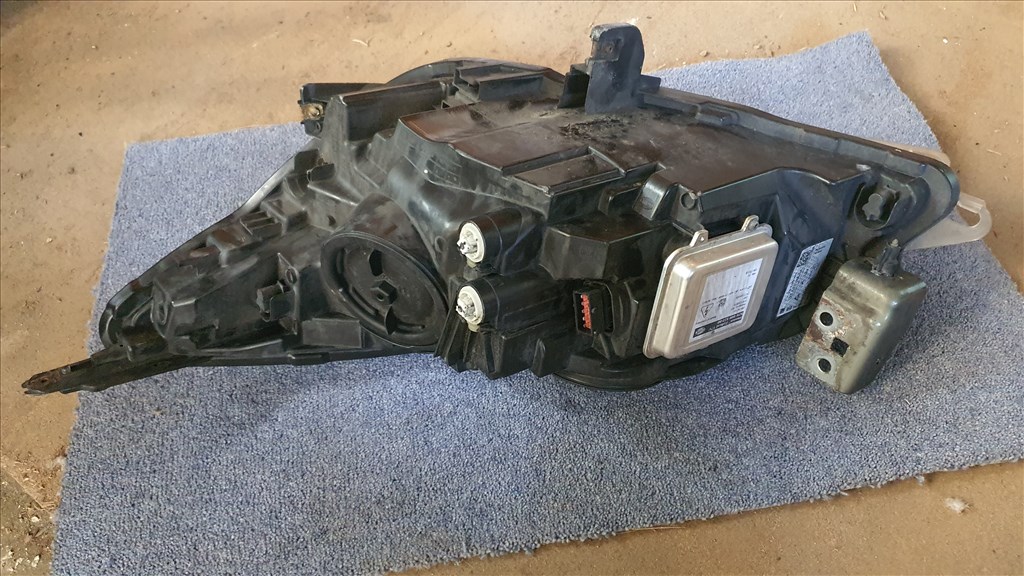  2016 Opel Insignia Facelift  xenon fényszóró  2. kép