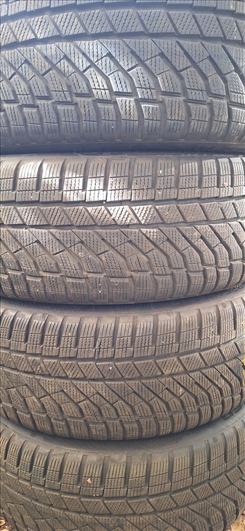  225/4517" használt Falken téli gumi gumi 3. kép