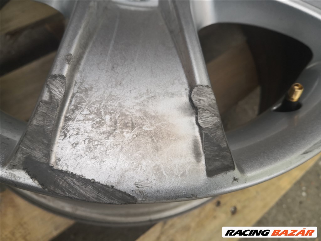 Skoda 16-os gyári alufelni 1db 5. kép