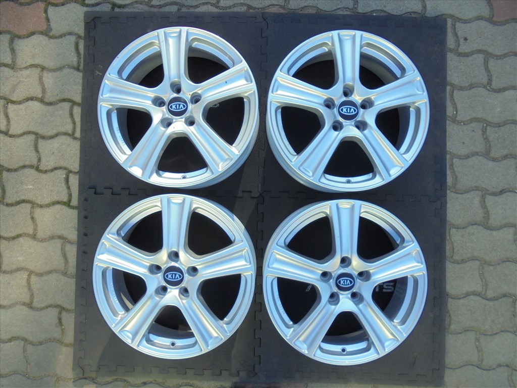  17-es RC 5 x 114.3-as demo alufelni eladó 1. kép